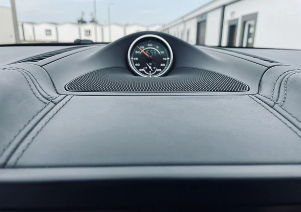 Porsche Cayenne cena 181900 przebieg: 258100, rok produkcji 2015 z Gościno małe 232